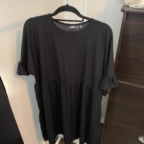 Missguided Plus ribbed smock dress with frill sleeve in black - Picture 2 of 4